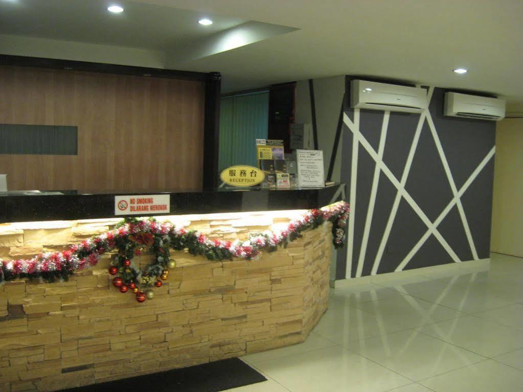 Casuarina Hotel Kota Kinabalu Esterno foto