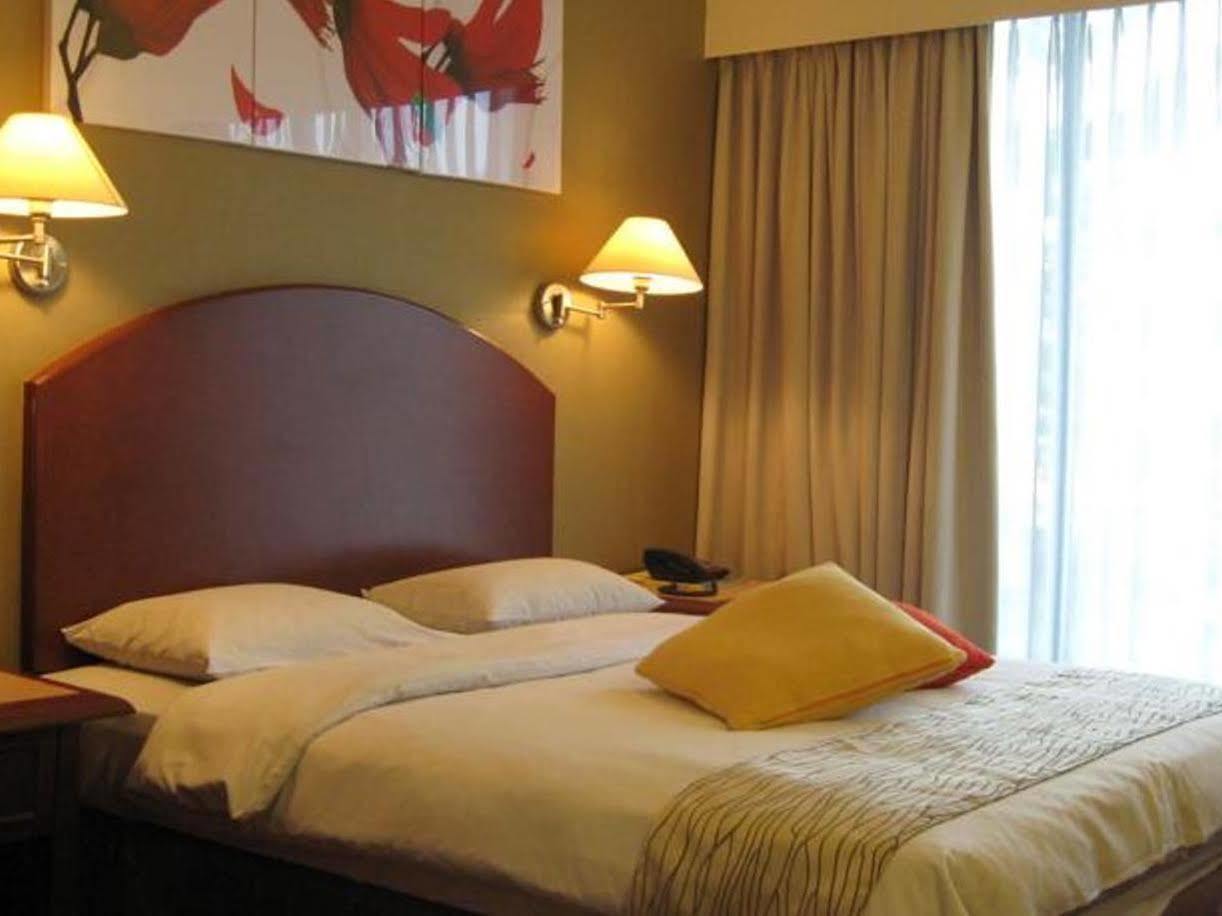 Casuarina Hotel Kota Kinabalu Esterno foto